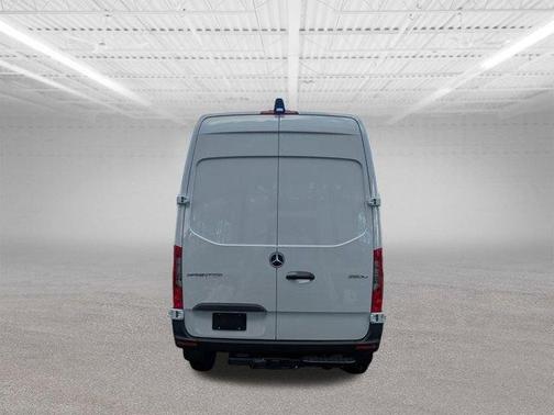 2025 Mercedes-Benz Sprinter 2500