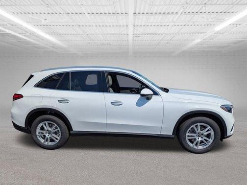 2025 Mercedes-Benz GLC 300 Base 4MATIC