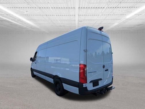 2024 Mercedes-Benz eSprinter 2500 170 WB High Roof Cargo