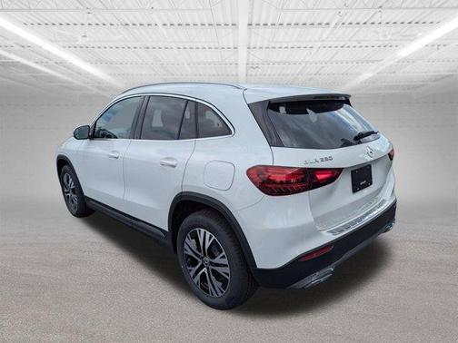 2025 Mercedes-Benz GLA 250 Base 4MATIC
