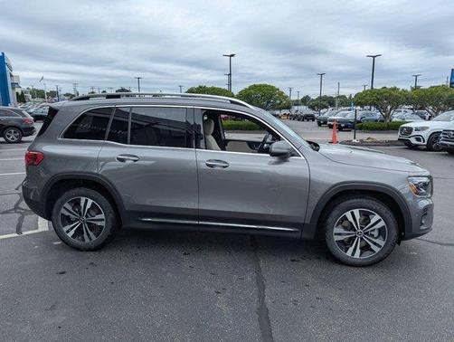 2025 Mercedes-Benz GLB 250 Base 4MATIC