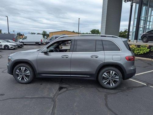 2025 Mercedes-Benz GLB 250 Base 4MATIC