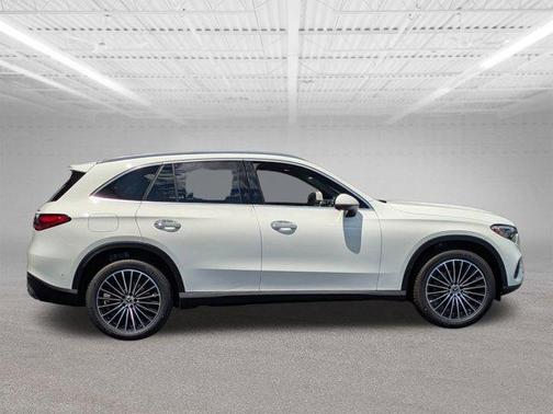 2025 Mercedes-Benz GLC 300 Base 4MATIC