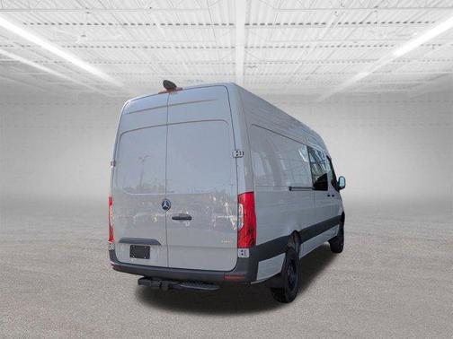 2025 Mercedes-Benz Sprinter 2500