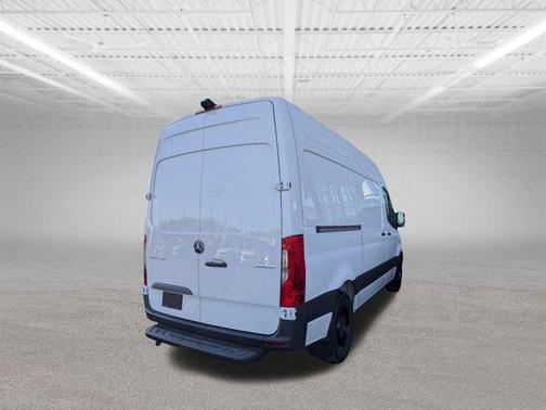 2025 Mercedes-Benz Sprinter 2500