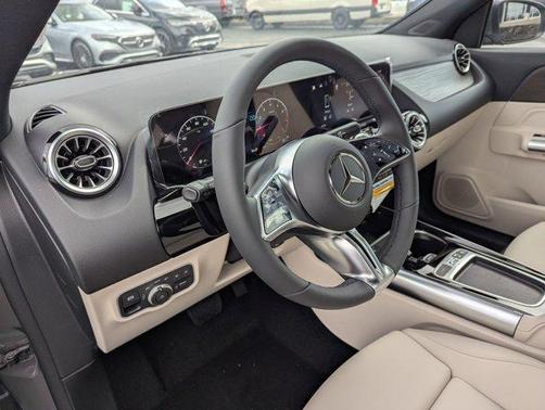 2025 Mercedes-Benz GLA 250 Base 4MATIC