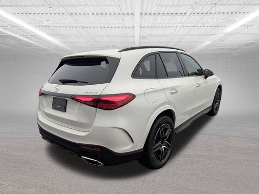 2025 Mercedes-Benz GLC 300 Base 4MATIC