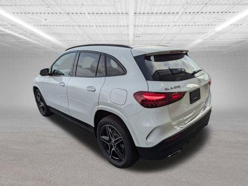 2025 Mercedes-Benz GLA 250 Base 4MATIC