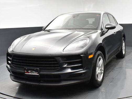 2021 Porsche Macan Base