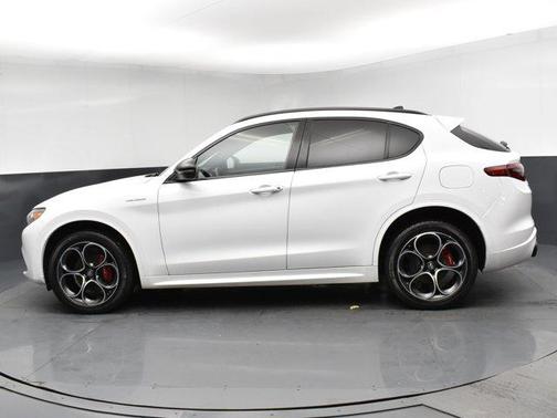 2022 Alfa Romeo Stelvio Ti