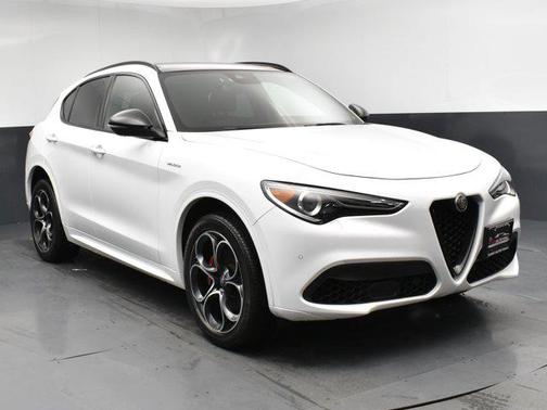 2022 Alfa Romeo Stelvio Ti