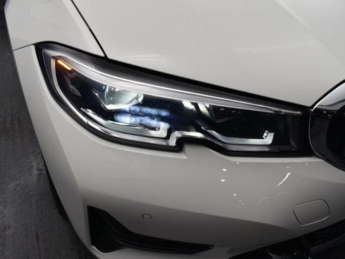 2022 BMW 330 xDrive