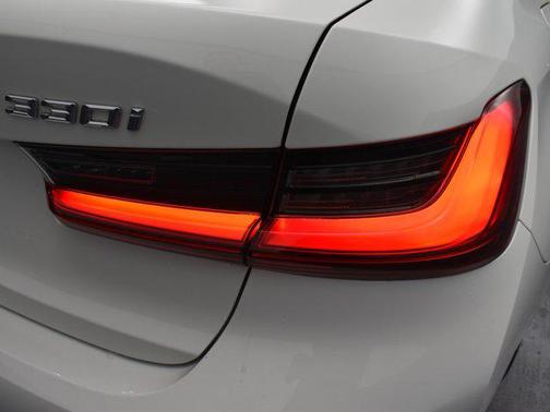2022 BMW 330 xDrive
