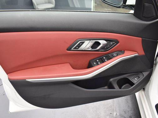 2022 BMW 330 xDrive