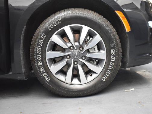 2022 Chrysler Pacifica Hybrid Touring L