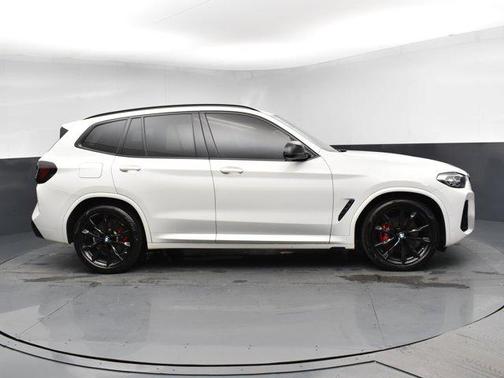 Alpine White 2022 BMW X3 M40i