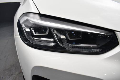 Alpine White 2022 BMW X3 M40i