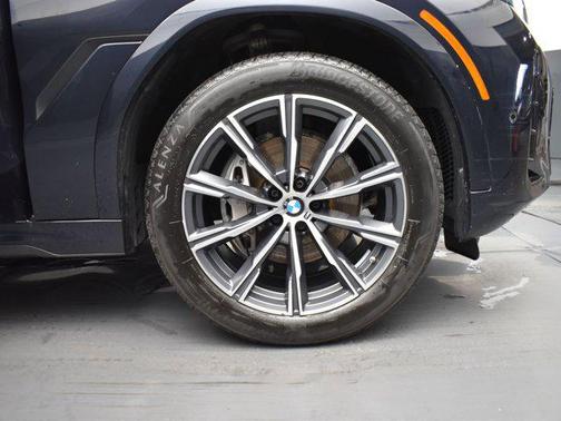 2025 BMW X6 xDrive40i