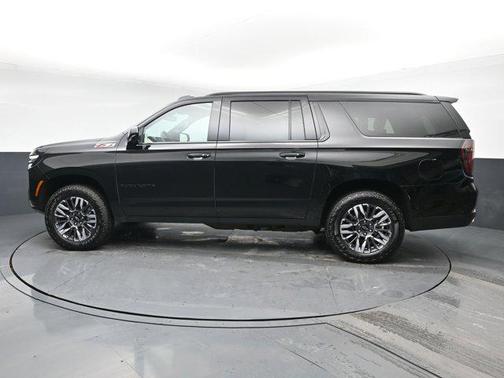 2025 Chevrolet Suburban 4WD Z71
