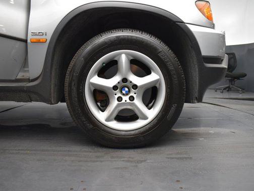 2003 BMW X5 3.0i
