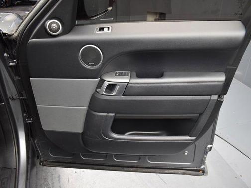 2018 Land Rover Range Rover Sport SE