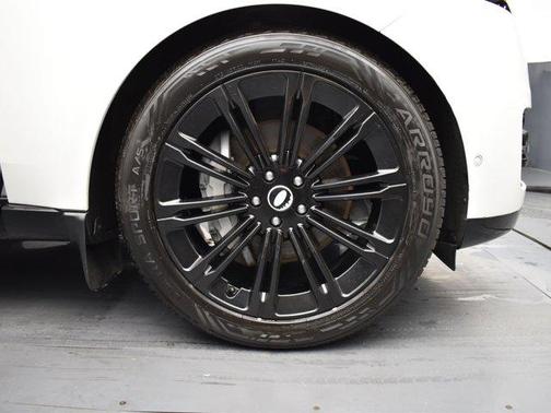 2023 Land Rover Range Rover P400 SE