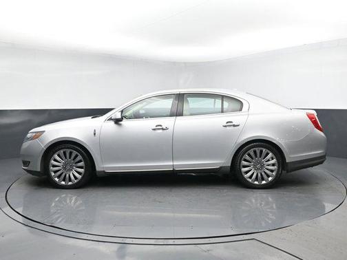 2015 Lincoln MKS Base