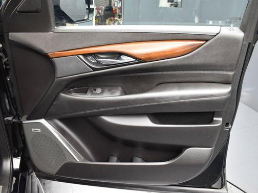 2019 Cadillac Escalade ESV Base