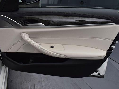 2021 BMW 530 xDrive
