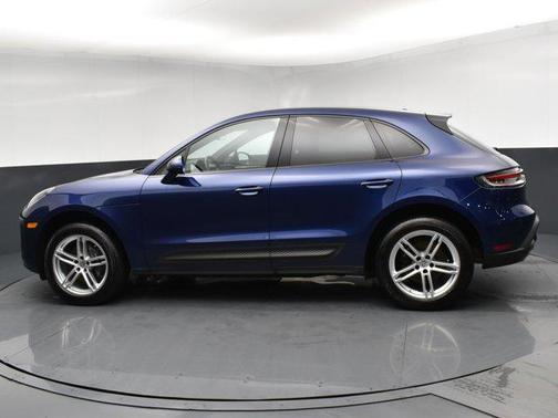 2022 Porsche Macan Base