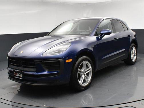 2022 Porsche Macan Base