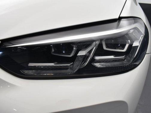 2022 BMW X3 M40i