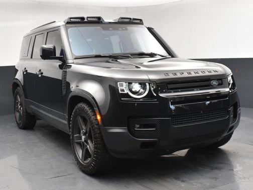 2020 Land Rover Defender 110 SE