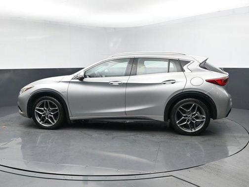 2018 INFINITI QX30 Premium