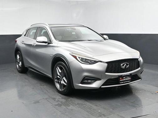2018 INFINITI QX30 Premium