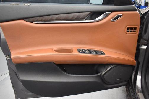 Gray 2019 Maserati Quattroporte S