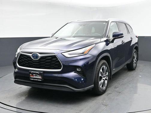 2021 Toyota Highlander Hybrid XLE