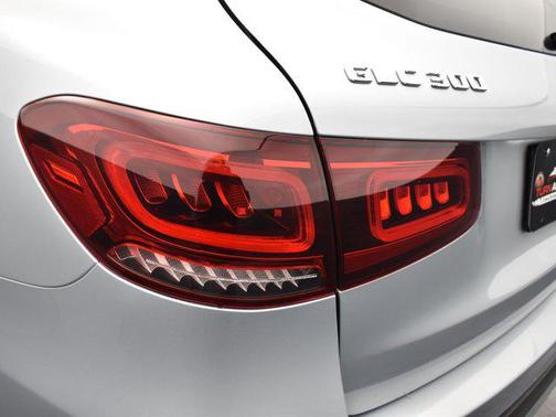 2021 Mercedes-Benz GLC 300 4MATIC