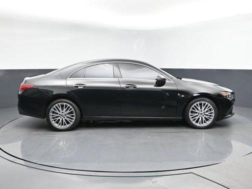 2022 Mercedes-Benz CLA 250 4MATIC