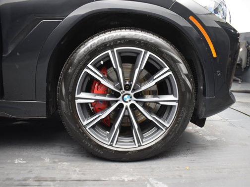 2022 BMW X6 xDrive40i