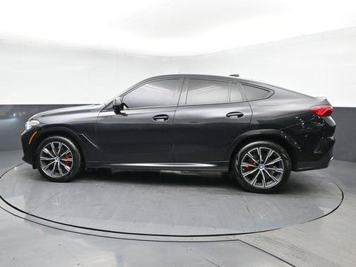 2022 BMW X6 xDrive40i