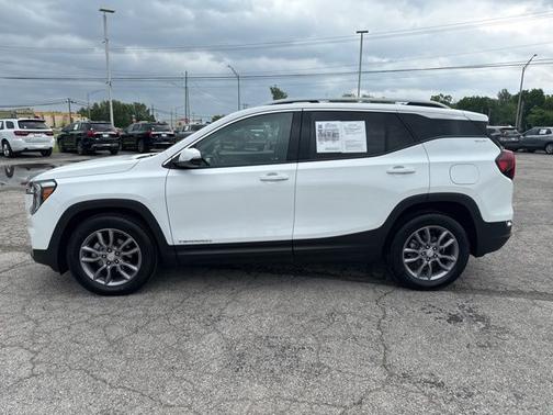 Summit White 2023 GMC Terrain SLT