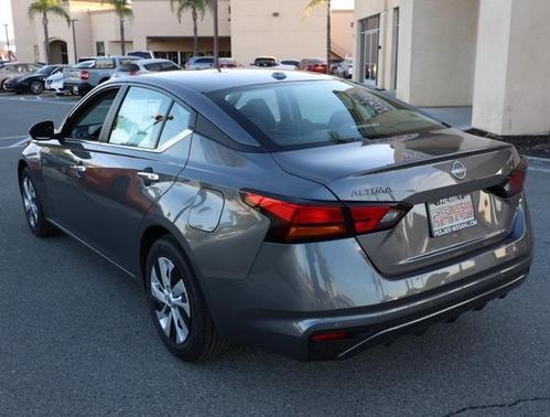 2025 Nissan Altima S