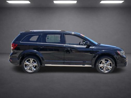Pitch Black Clearcoat 2017 Dodge Journey Crossroad