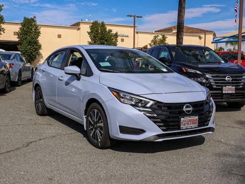 2025 Nissan Versa 1.6 SV