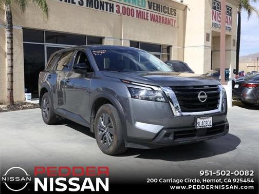 2024 Nissan Pathfinder S