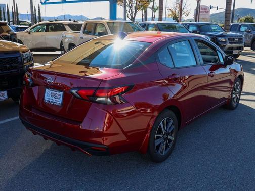 2025 Nissan Versa 1.6 SV