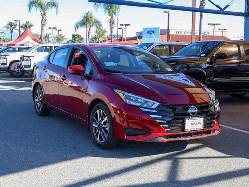 2025 Nissan Versa 1.6 SV