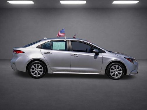 Classic Silver Metallic 2024 Toyota Corolla LE
