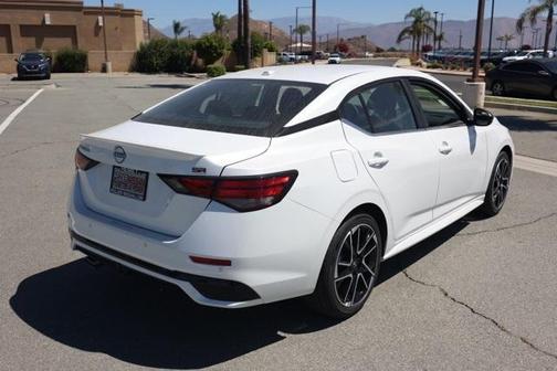 2025 Nissan Sentra SR